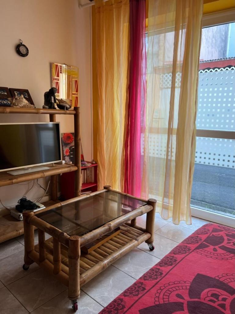 Le Cocon De Lollita Apartment Sainte-Anne  Ngoại thất bức ảnh