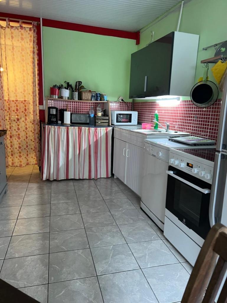 Le Cocon De Lollita Apartment Sainte-Anne  Ngoại thất bức ảnh